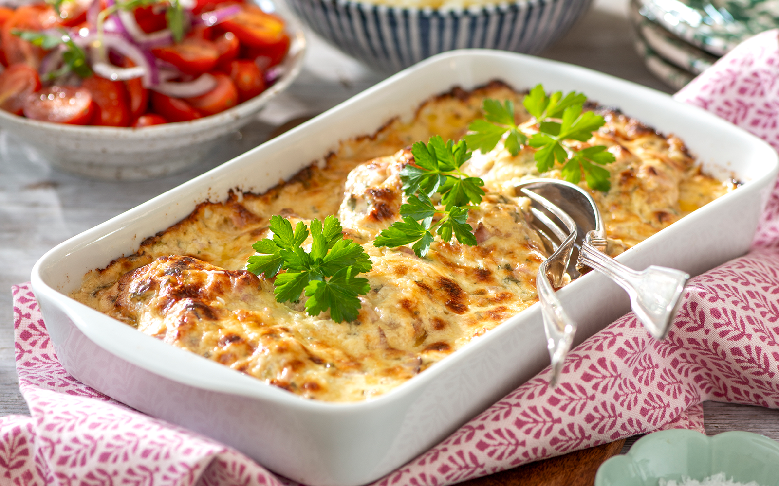 Kycklinggratäng med skinka – gott läsarrecept