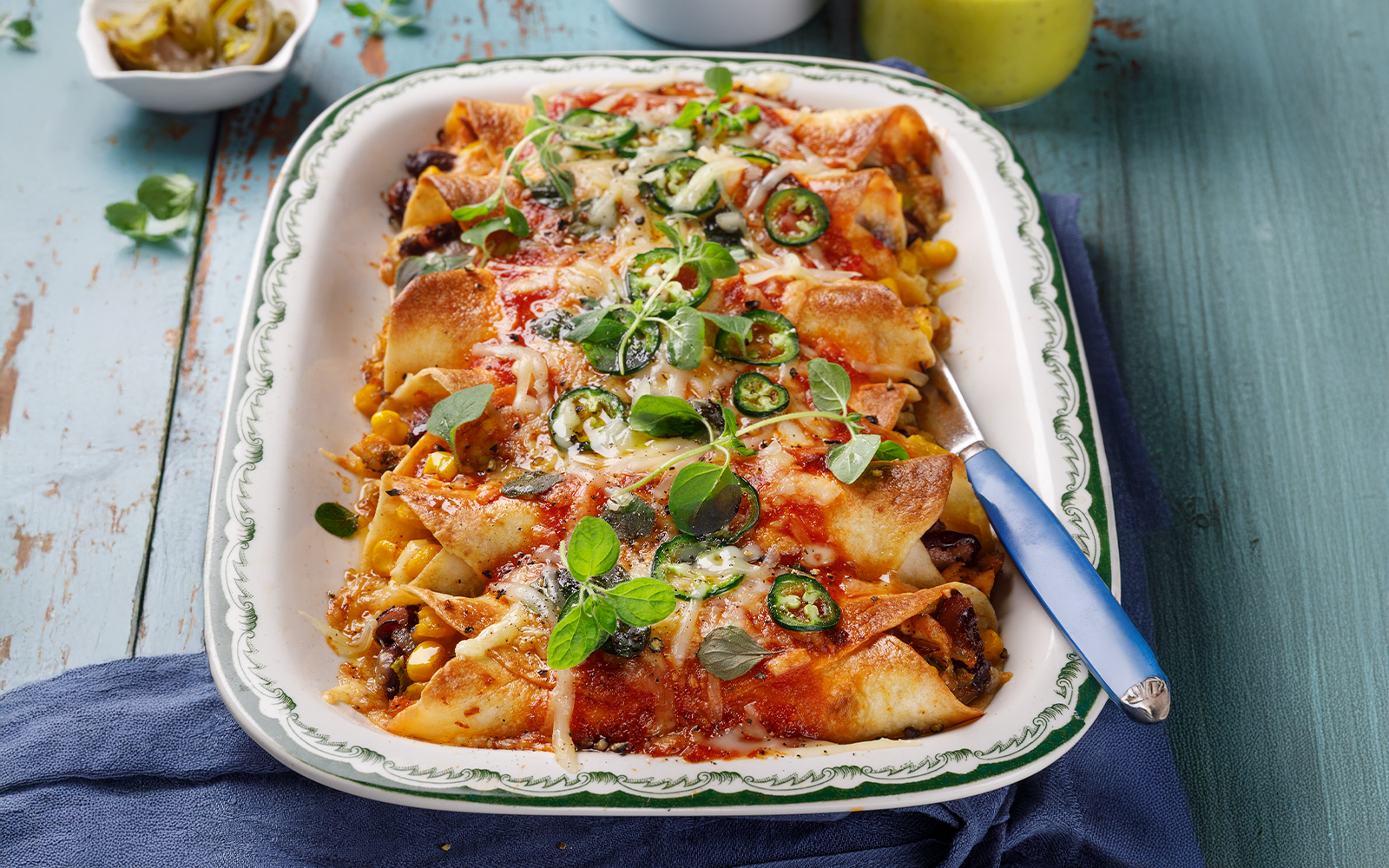 Enchiladas med bön- och kycklingfyllning