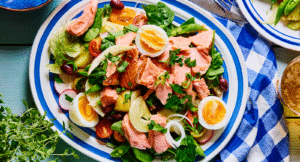 Varmrökt laxsallad med fänkål