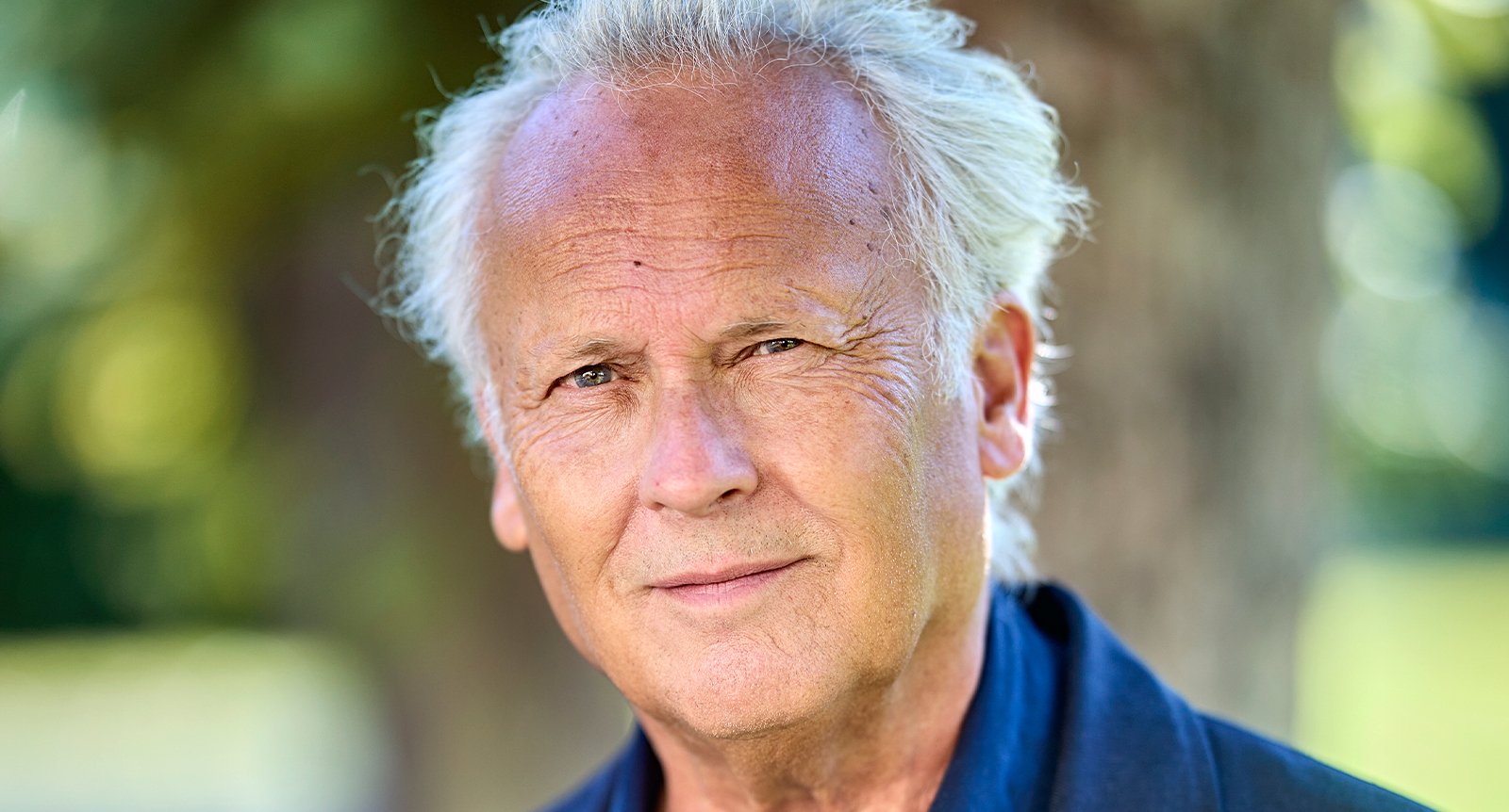 Klas Östergren återvänder till temat svensk vapenexport: ”Vi är en skitstat som säljer vapen”