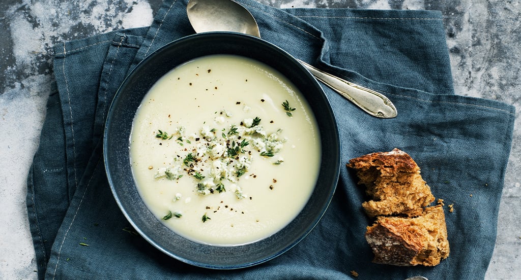 Blomkålssoppa med grönmögelost