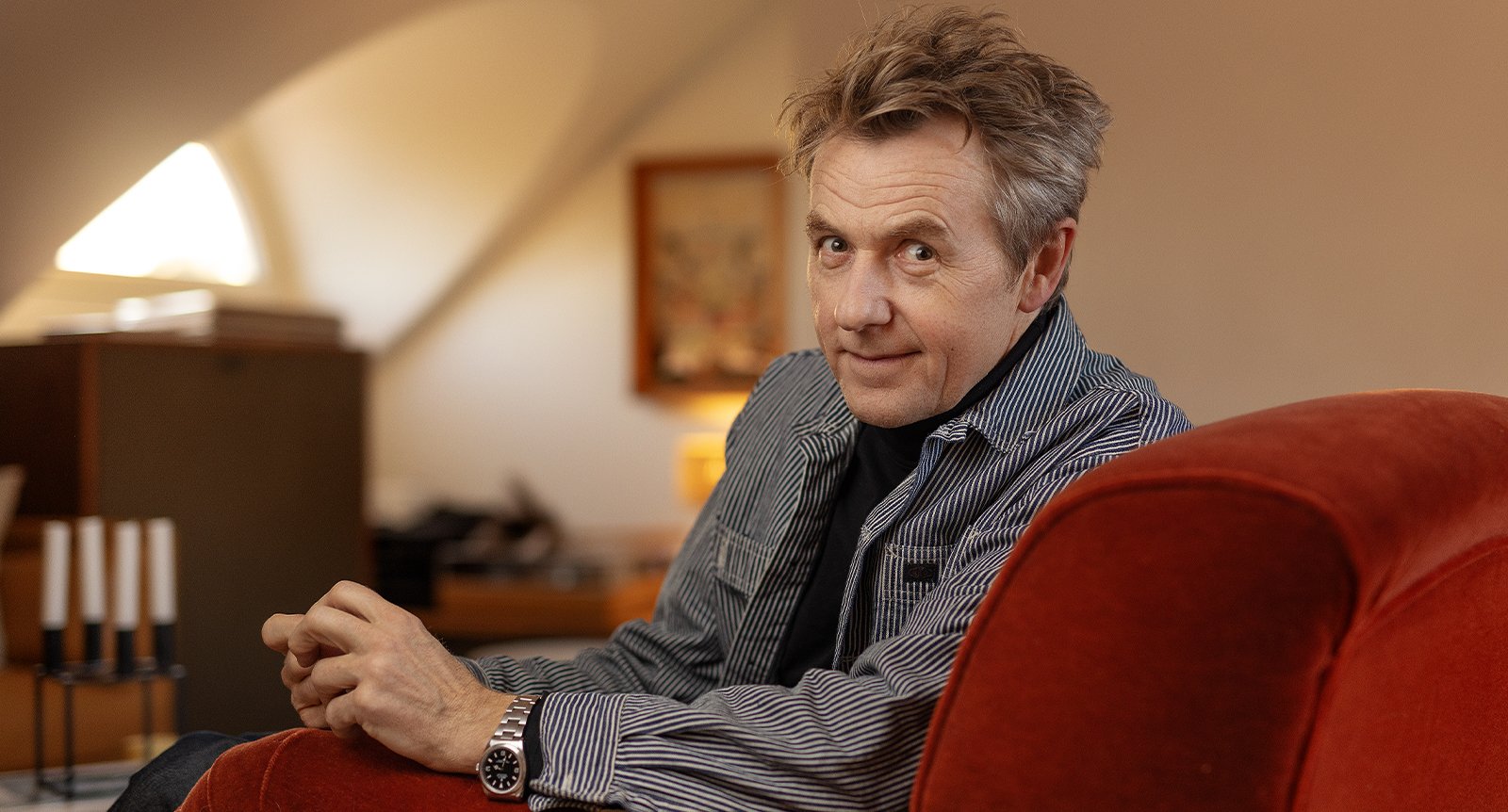 Fredrik Skavlan om sin kära ägodel: ”Teckningen är en tröst en dålig dag”