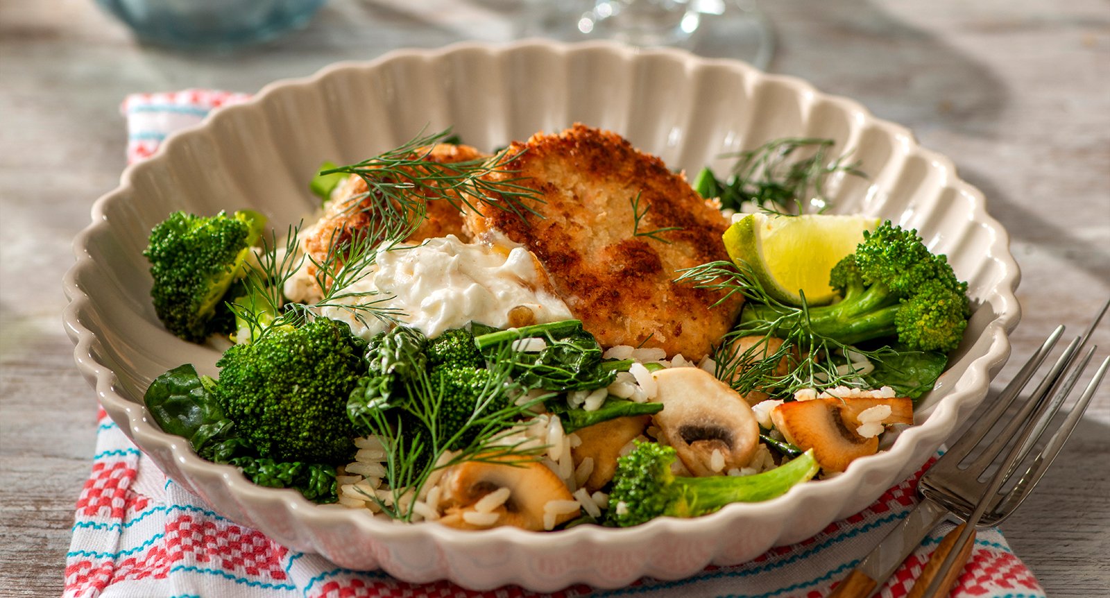 Laxbiffar med stekta grönsaker