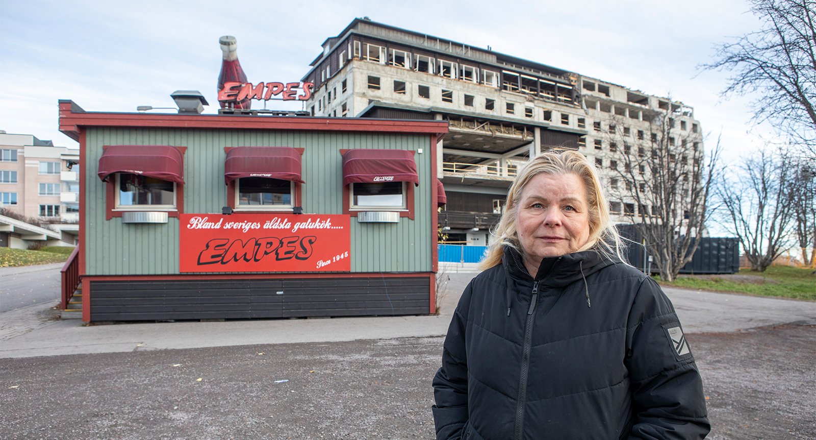 Monas grillkiosk Empes fick flytta när Kiruna får nytt centrum: ”Sista dagen vi hade öppet kom tårarna”