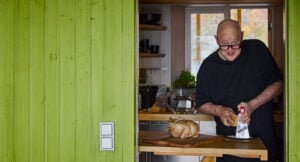 Hemma i köket hos Gert Wingårdh: ”Enmansköket är perfekt för mig”